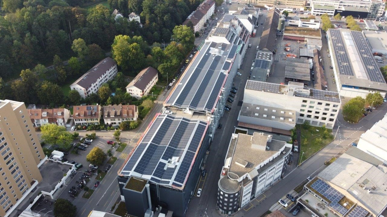 amag_basel_photovoltaik-anlage.jpg